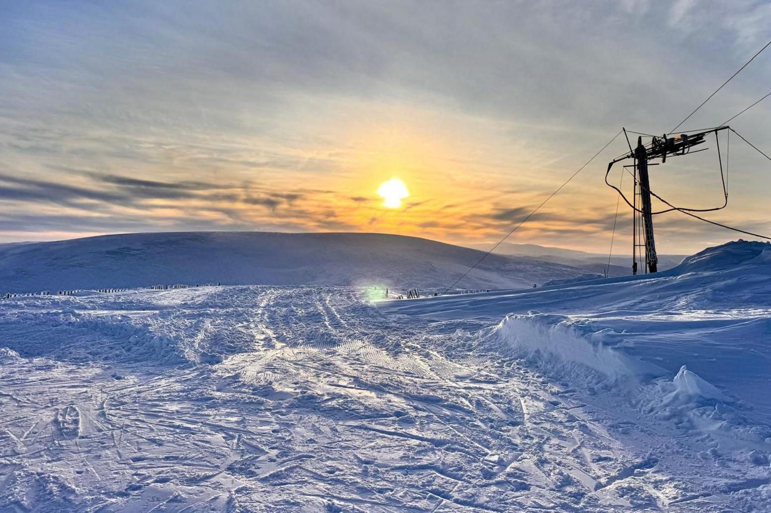 Additional article image