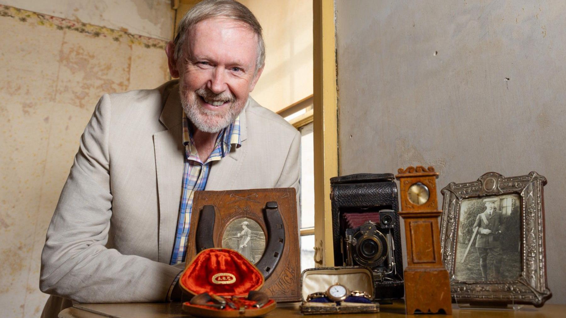 Additional article image