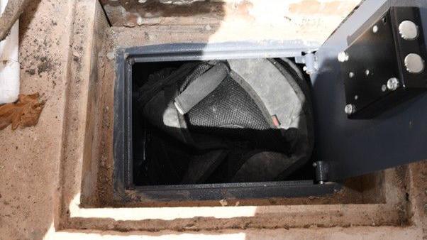 Additional article image