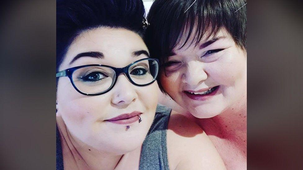 Additional article image