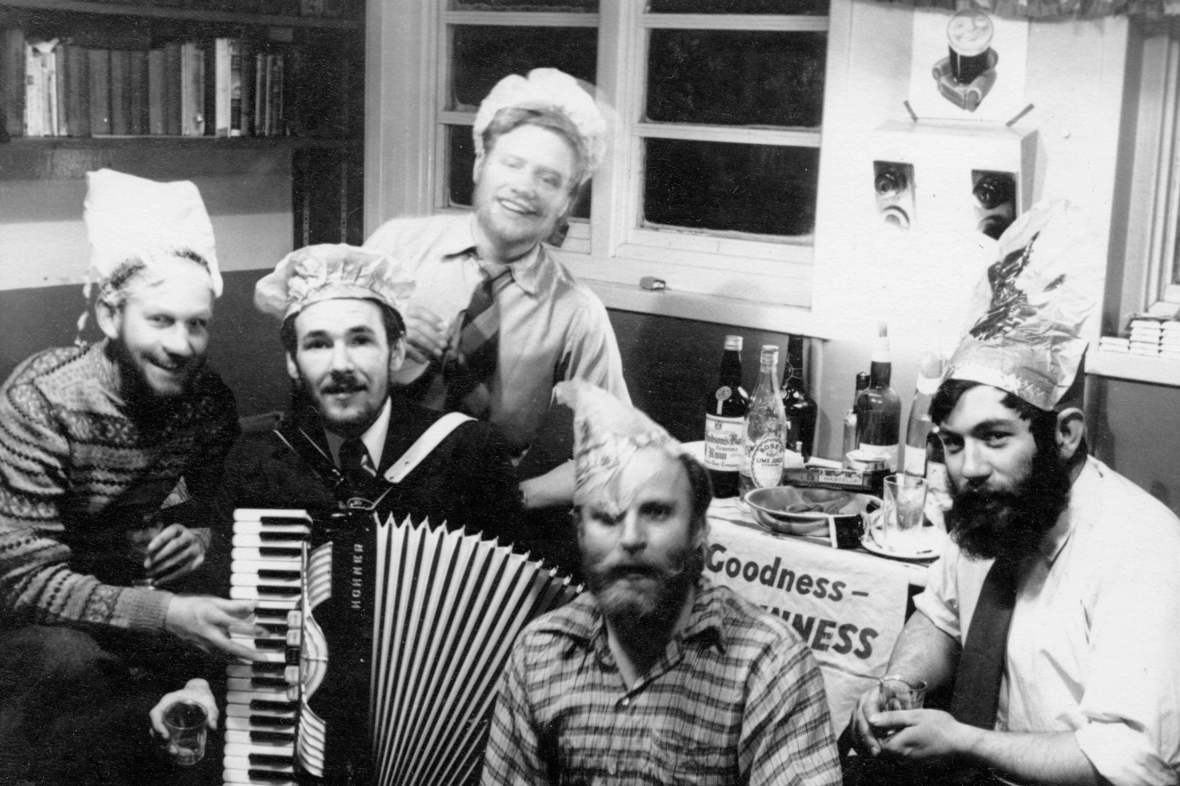 Additional article image