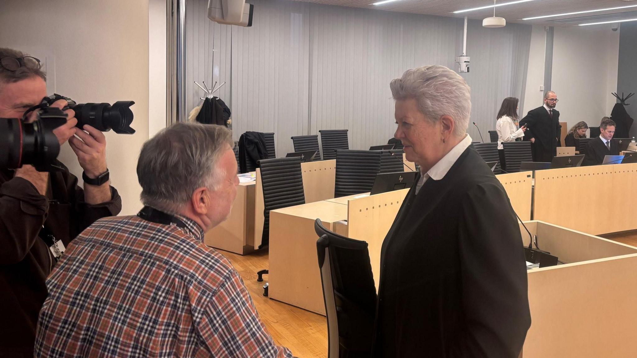 Additional article image