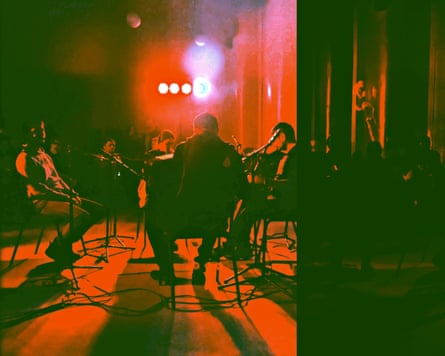 Additional article image