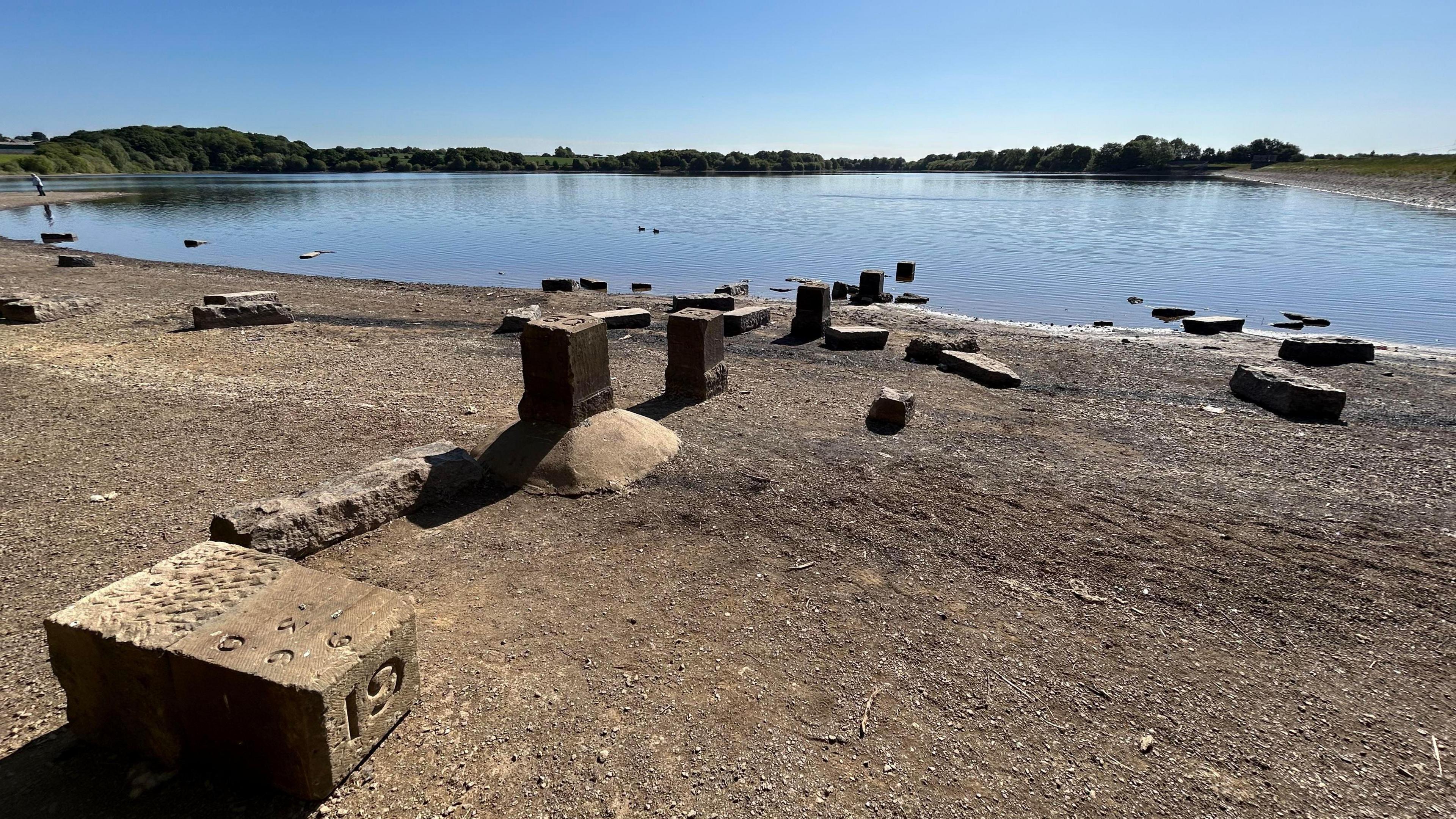 Additional article image