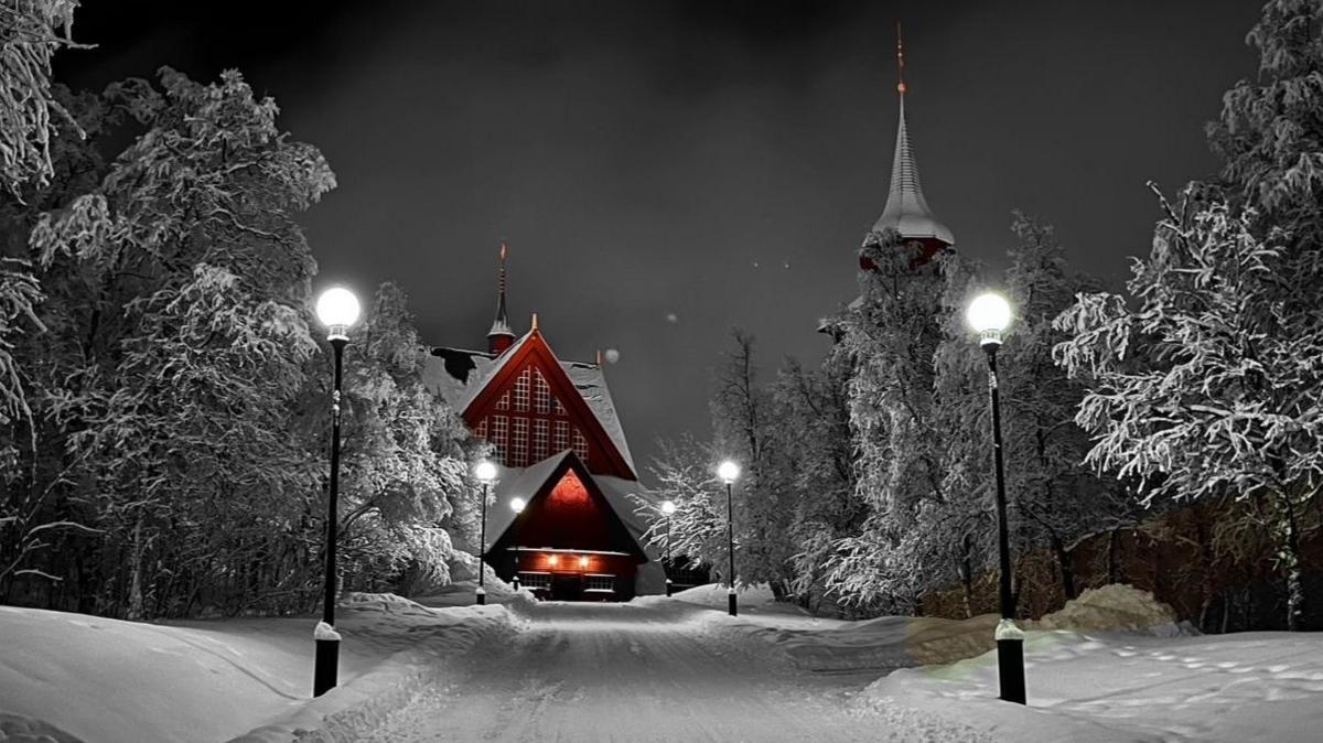 Additional article image