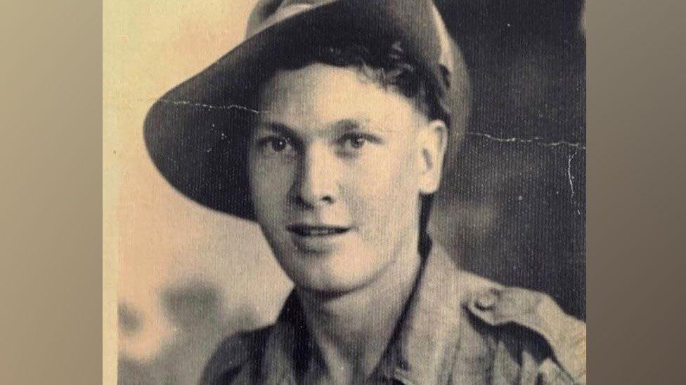 Additional article image