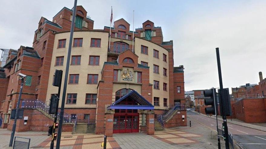 Additional article image