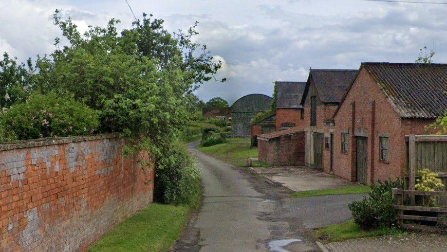 Additional article image